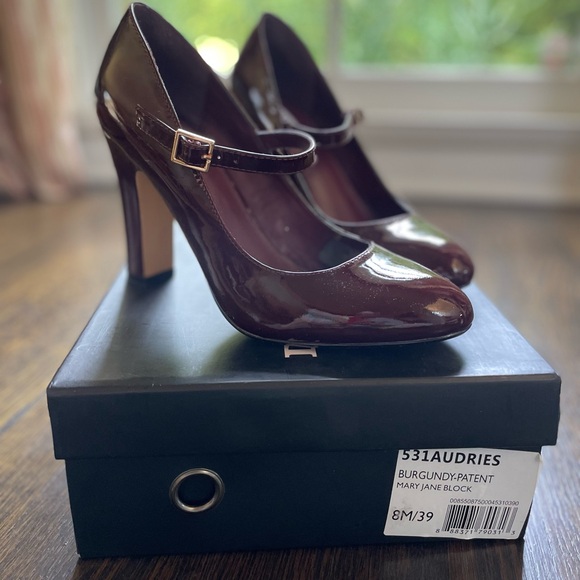 DUNE of London classic burgundy patent Mary Jane heels. - Picture 2 of 16